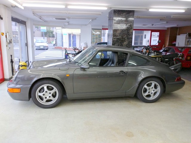 ポルシェ964カレラ2　純正オーデイオ交換