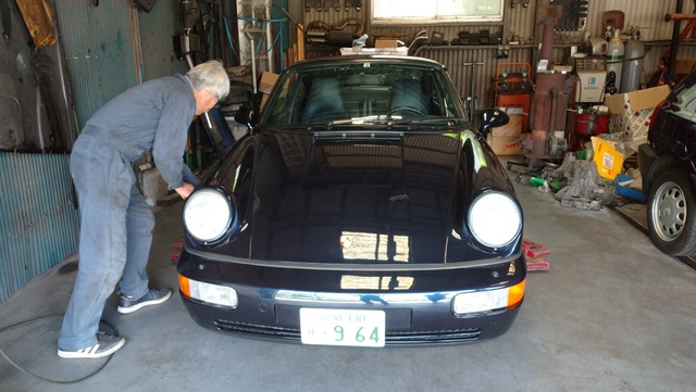 ポルシェ964カレラ2入庫